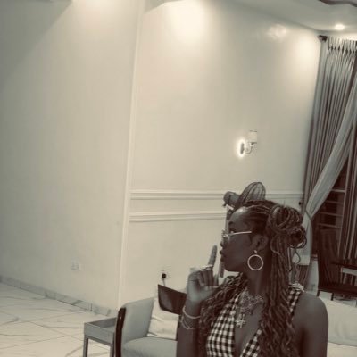 joan_nnaa's profile picture. Believer ~ TechSIS ~ Booktrovert