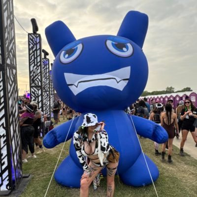 mia_huricane's profile picture. lemonade with pulp