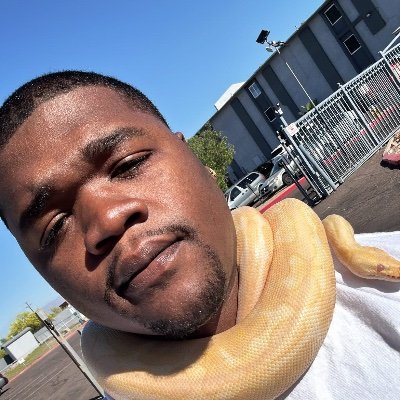 🐍 Welcome to Lo House of Snakes 🐍 Reptile educator & snake content creator | Bookings: DM |