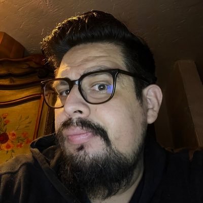 ArtUlloa's profile picture. Eighteen hundred million ways striving to make it last... 💀