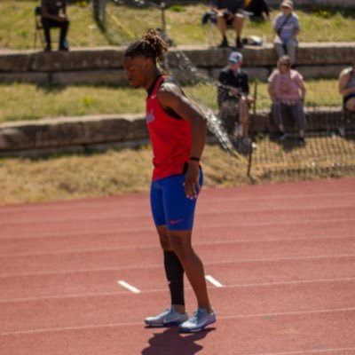 Giavonni_jones's profile picture. | Romans 12:17 | Co’24 |5’10 | 100m : 10.47| 200m : 22.25 | 400m : 49.87 | Gmail giavonnijones06@gmail.com