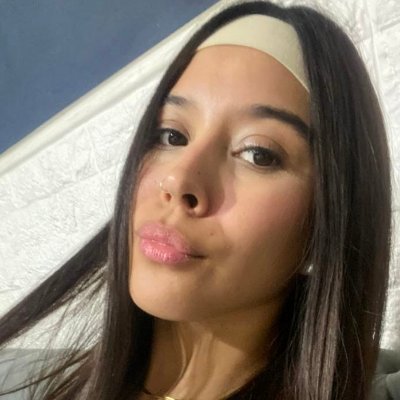Future attorney in progress ⚖️ | 18
Eco-Lifestyle Blogger 🌎 • Caving & Sketching