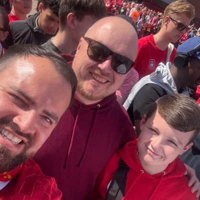 How many corners do I have to turn, how many times do I have to learn, all the love I have is in my mind! well I'm a lucky man, with fire in my hands! LFC