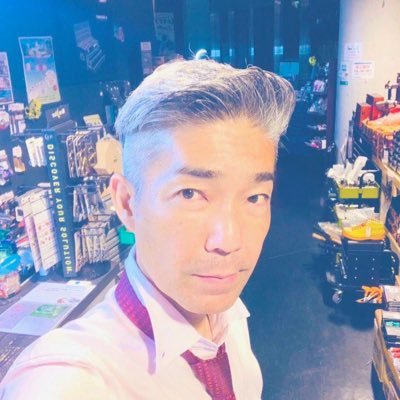 工具専門店”ワールドインポートツールズ”の元店長のひぐちです! 以前、タモリ倶楽部さんをはじめ多数のTVや誌面にて数々の工具を紹介し、WITの立ち上げから30年目で卒業させて頂きました!今は法人を設立し、工具は勿論ですがロボット開発などもやっております!どうぞ引き続き宜しくお願い申し上げます! #工具まみれ