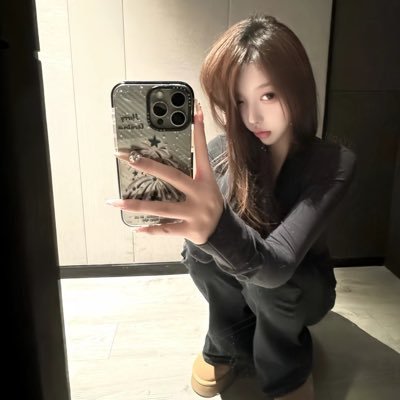 doms118059's profile picture. 初恋Club只接线上，主营语聊kp ，视频指挥，sm剧情调教等一系列露脸服务