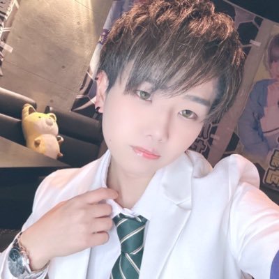 仙台市国分町男装BAR mD:odd(@mDodd62) 奥竜学園3-C 汐入侑杜(しおいりゆうと) 2021/4/17入学［イメージカラー：藍色］ Like:アニメ,漫画,ゲーム,生き物etc... 逆リプ,DM✖ リプ2回まで