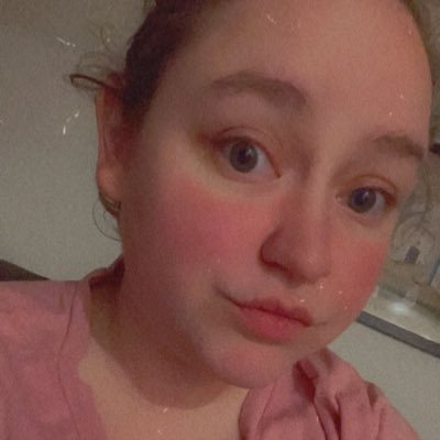 | •Be your own anchor⚓️• | •avid fangirl• | •4’9” with a big heart• | •Main Account• | •29• | •auntie• | •cisgender woman•, •she/her• | •Bi-demisexual• | MDNI🚫