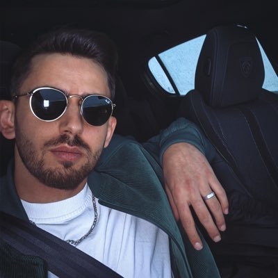 volkan_c3vik's profile picture. °jul 14th °inst cvk_vlkn Tesadüflere ihtiyaç var plansız ve zamansız gelen.