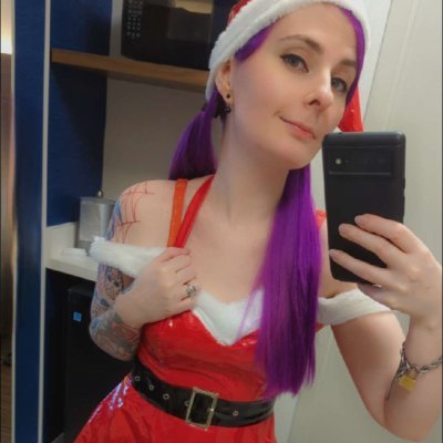 Hello all! I'm the Goddess Katkat❤️ if you want to see me lovingly ruin people's balls while being a bit of a brat then I'm the gal for you 😜