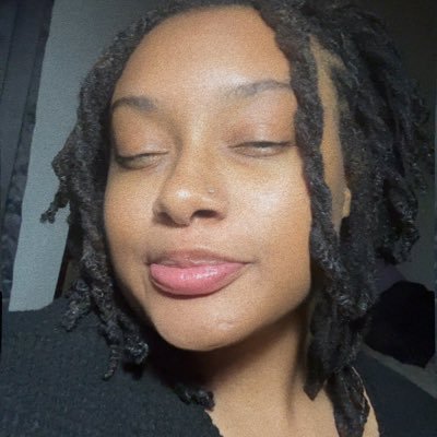 On a journey of self love & healing.💛 Faith † | Gaming | Growth ❦