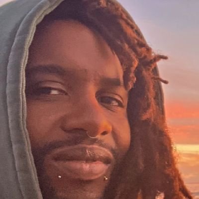 Just a dude in the world
Posting Twitch Clips and shit