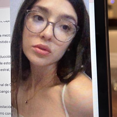 anaruthalvare's profile picture. ❯ ❯ ❯ ❯ ❯