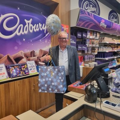 Retired MD @CadburyOutlets.Ramblings about Cadbury Shops, Chocolate, St.Helens, Rugby League and real ale in any order. All views are my own etc,etc.