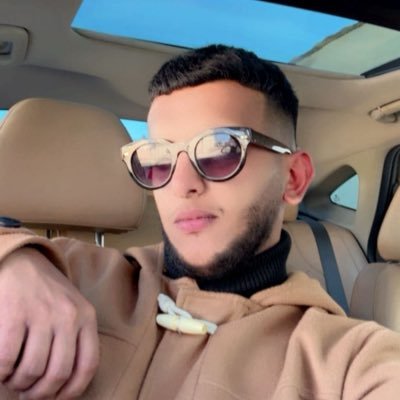 ii4o1's profile picture. " من لايودّك .. لاتودّهه وترجيه "