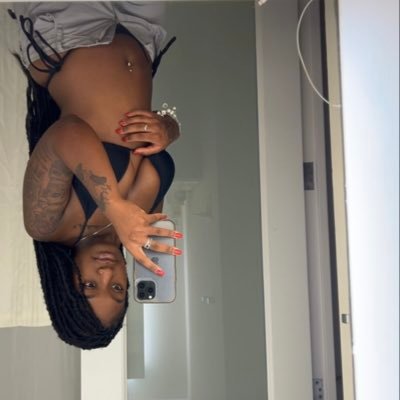 Yungblvckgurl's profile picture. Leo.