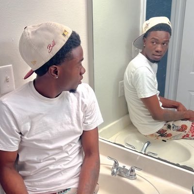 I have a YouTube channel 🤷🏾♂️ Go support show some love 💚🇭🇹 IG - Trillsett