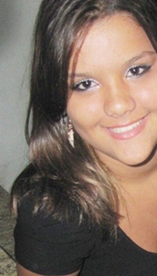 Sou uma princesa do século 21 - E troquei a coroa por 1 litro de Vodka , Entao me siga u.u