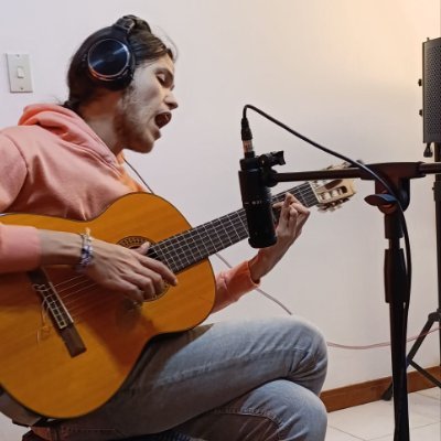 🇻🇪 Musician, Web3 Explorer, Root Connector 🌱 | 432Hz Guitar | Balancing Tech & Nature | #ConnectingRootsToTheWireless
#unplugged
Web since 2017