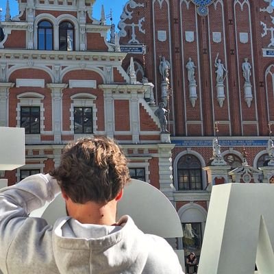 Nykkkos's profile picture. 25 ans |  I'm not autist je suis in founder mode •
lean mfer • newsletter operator •