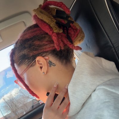 idcjazzy's profile picture. 🧚‍♀