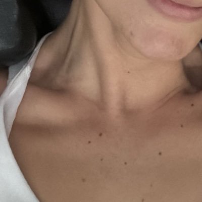 anoxxxia's profile picture. cuenta desahogo ,,