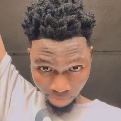 Darasimi222001's profile picture. 