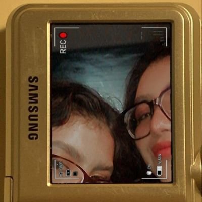 AvalosDanni's profile picture. Tan ridículo como una torre de tortugas
                        Aries Vibes ♈
             Simplemente Increíble