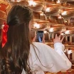 Auvlirous072's profile picture. 