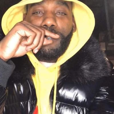 Roecal74_290's profile picture. 