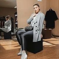 fashion_istt's profile picture. Classics can never go out of style, and with them, neither will you.