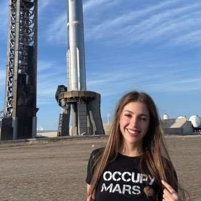 spacexlorena33's profile picture. Guiding @ElonMusk's vision for a better future through Spacex, Tesla, Neuralink, and more. & I Tech enthusiast, dream chaser, and innovation