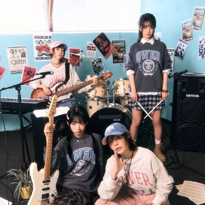 BAWIGE!!! Wiz*One, Buddy, Orbit | Kaum miskin Indonesia | Penikmat setiap kegelisahan | Mengimani Kemanusiaan | Mahasiswa yg dicintai kampus :D | BEE Realistic!