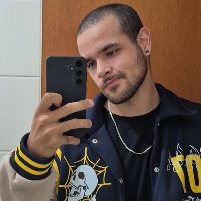 denisgabrielu's profile picture. dhammapada e o de sempre