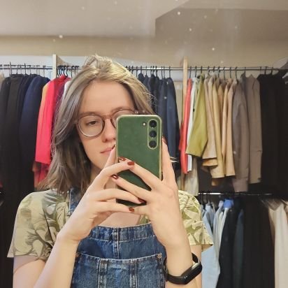 letyguntin's profile picture. organizando o caos e bagunçando a ordem