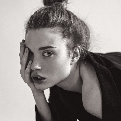 cinema, woman, nature and fashion.
sensitive to beauty.
