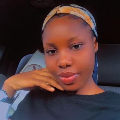 Kubeegirl's profile picture. Baker in Uyo cakes| small chops, banana bread for all occasion,  birthday, wedding, anniversary etc. WhatsApp business link https://t.co/JIjRNuEU6X