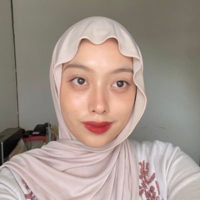 pixauww's profile picture. 
