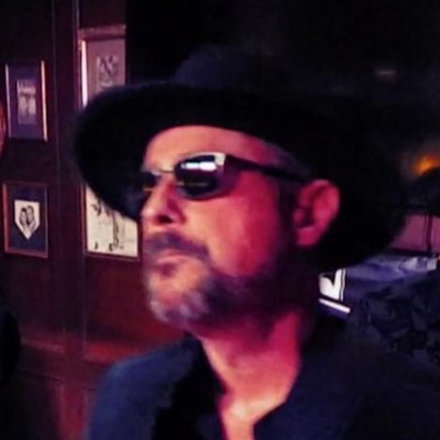 ScottKellner's profile picture. Seasoned marketer and alleged guitarist. Views are my own.