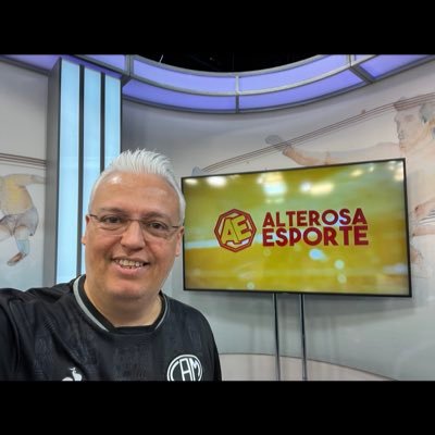 🇧🇷Jornalista e Radialista. Vice Presidente da AMCE. Programa Viação Cipó, TV Alterosa e Comentarista Esportivo. Integrante da Bancada do Alterosa Esporte SBT.