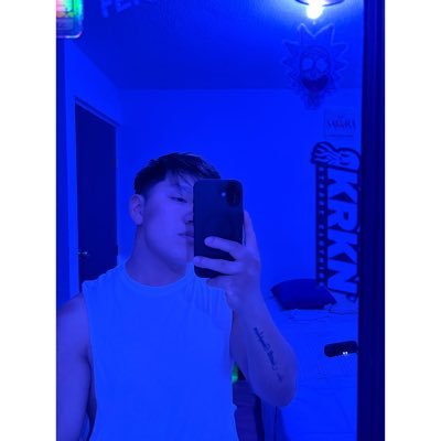 LucasJosse4's profile picture. 𝘈 𝘨𝘰𝘰𝘥 𝘴𝘶𝘴𝘩𝘪 𝘤𝘩𝘦𝘧 𝘤𝘢𝘯 𝘱𝘪𝘤𝘬 𝘶𝘱 𝘩𝘪𝘴 𝘬𝘯𝘪𝘧𝘦 𝘢𝘯𝘥 𝘨𝘰 𝘢𝘯𝘺𝘸𝘩𝘦𝘳𝘦 𝘩𝘦 𝘤𝘩𝘰𝘰𝘴𝘦𝘴!