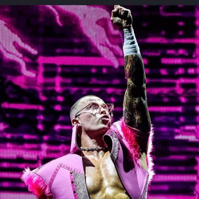 Originally from Australia š¦šŗ moved to the United States šŗšø to pursue a career in professional wrestling.