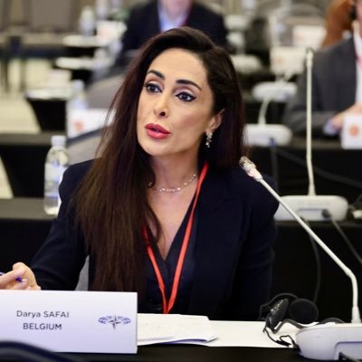 Darya Safai MPさんのプロフィール画像