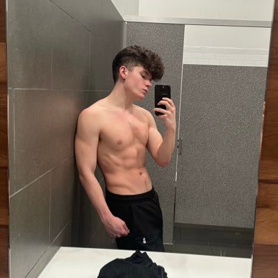 ErickMicha6010's profile picture. GAY 🏳️‍🌈👨‍❤️‍👨