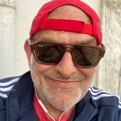 LaurentForlani's profile picture. International Senior Expert in strategy, marketing, storytelling... Lorenzo Forlani is specialized in Artist Management. The world is yours if you want it!