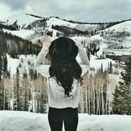 Crawlea0861's profile picture. 