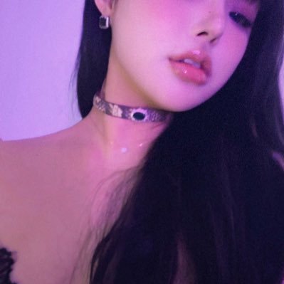 Loveyuan8's profile picture. 美好的肉体｜不接推广不卖图｜发点自己喜欢的🚪