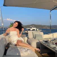 Sophia (@sophia357413574) 's Twitter Profile