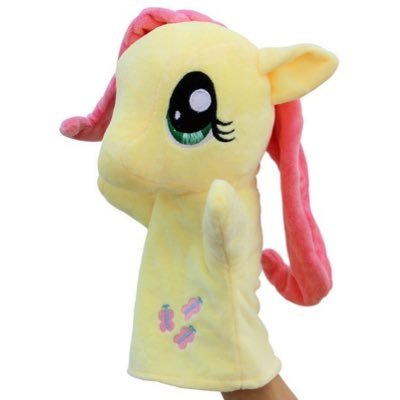 Pony is named sprinkles who loves ice cream and other sweets. So many wonders 🐣🍡🐇🍥