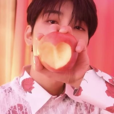 hansyniwon's profile picture. «»