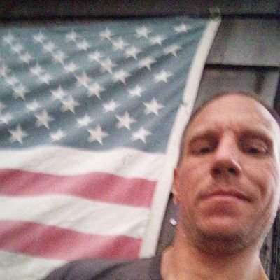 thomas46roy's profile picture. Noticer